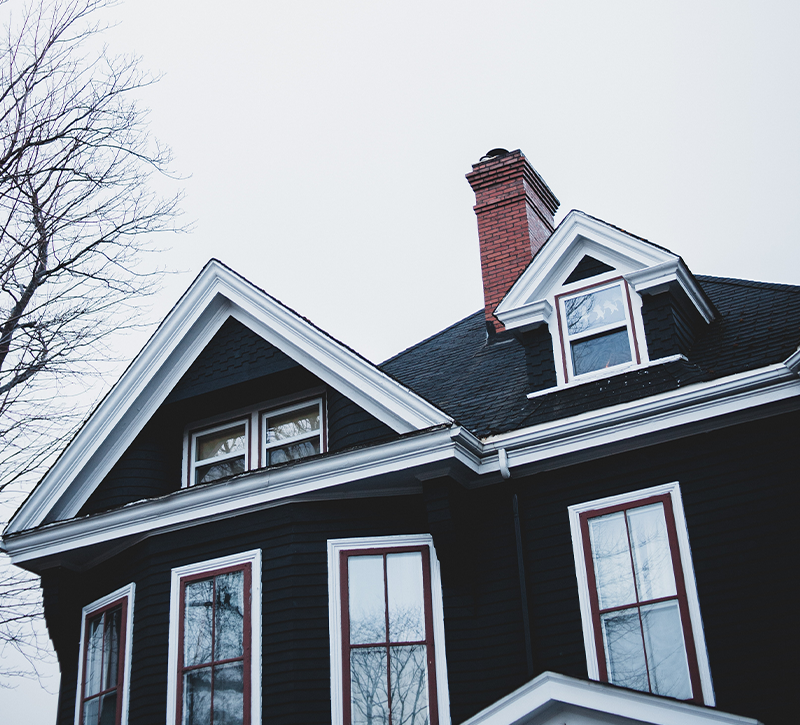 Black Roof House A Timeless Style That Always Stands Out